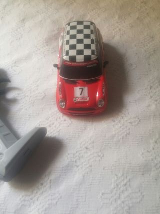 Modelo Mini. Coche tele-dirigido