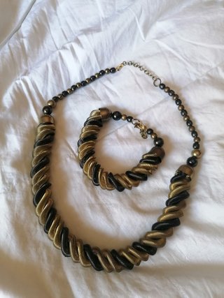 Collar, pulsera y pendientes vintage