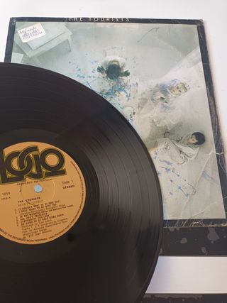 THE TOURIST "Reality effect"