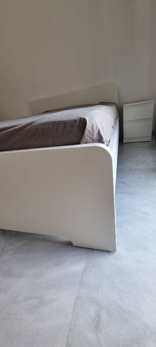 Cama matrimonio 140x200cm Ikea