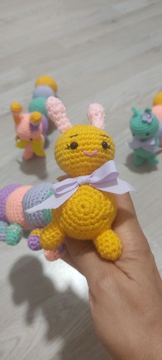 Muñeco de crochet