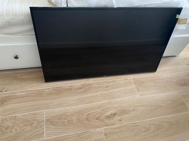 Television Samsung 49” 4K  Ultra HD Smart TV Wifi