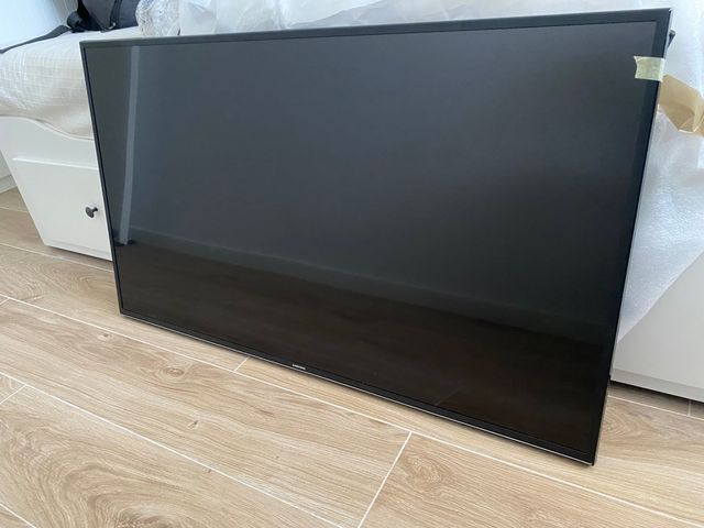 Television Samsung 49” 4K  Ultra HD Smart TV Wifi