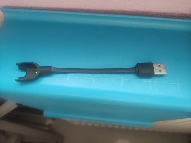 Cargador pulsera Mi4