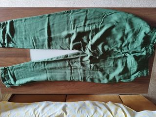Pantalón verde mujer