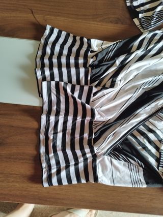 Blusa de premamá blanca y negra