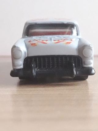 Coche HotWheels de juguete nuevo. Chevy TM