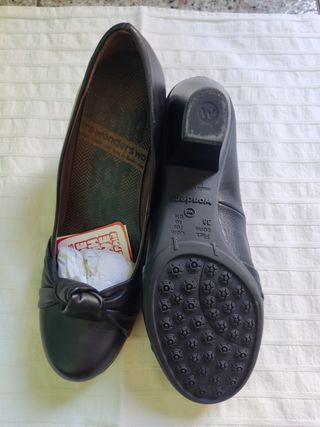 zapatos tacón negros wonders