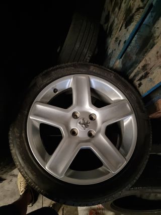 Llanta 207 gti