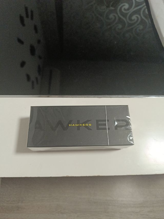 sin usar Gafas de sol Hawkers