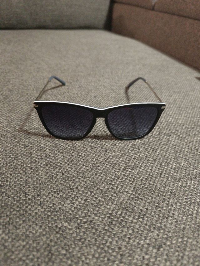 sin usar Gafas de sol Hawkers