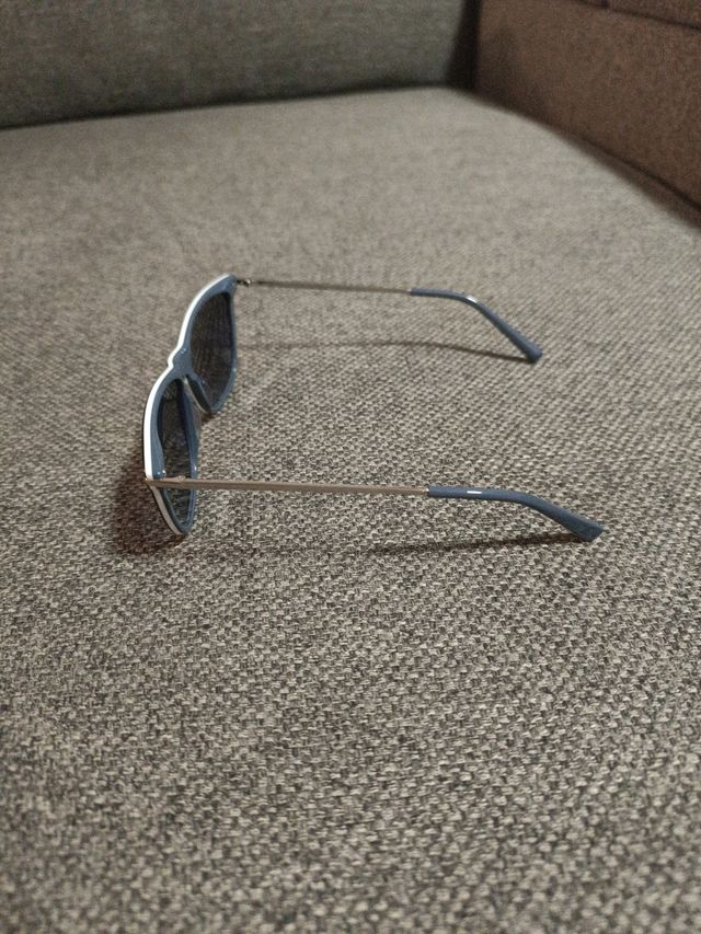 sin usar Gafas de sol Hawkers