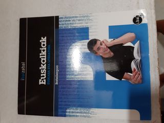 Libro Euskalkiak. Euskera de Segundo de Bachiller