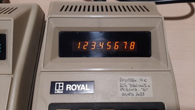 Lote dos calculadoras ROYAL Litton RC800