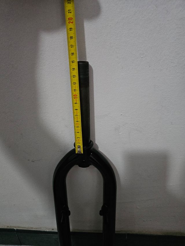 Vendo horquilla 24pulgadas  para bici de paseo