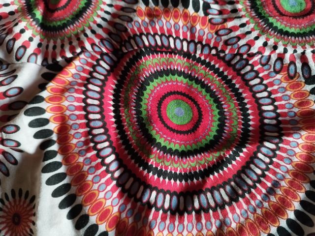 Pantalón veraniego estampado mujer