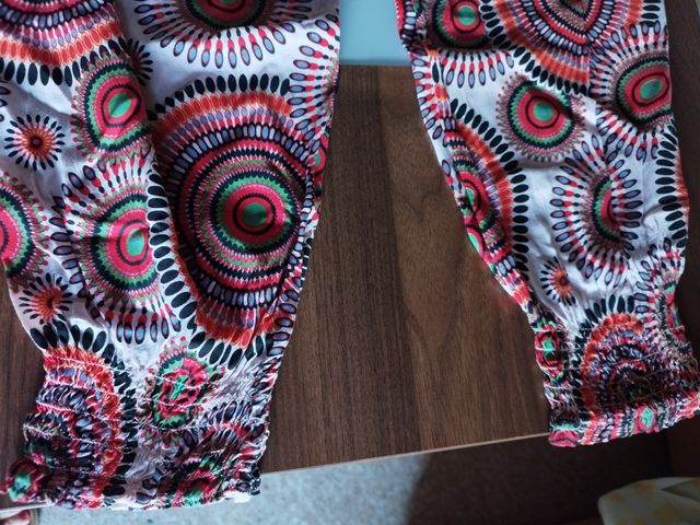 Pantalón veraniego estampado mujer