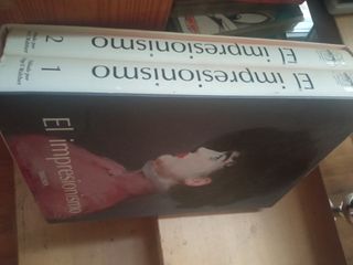 Libro de Homenaje a la Vela y atril.