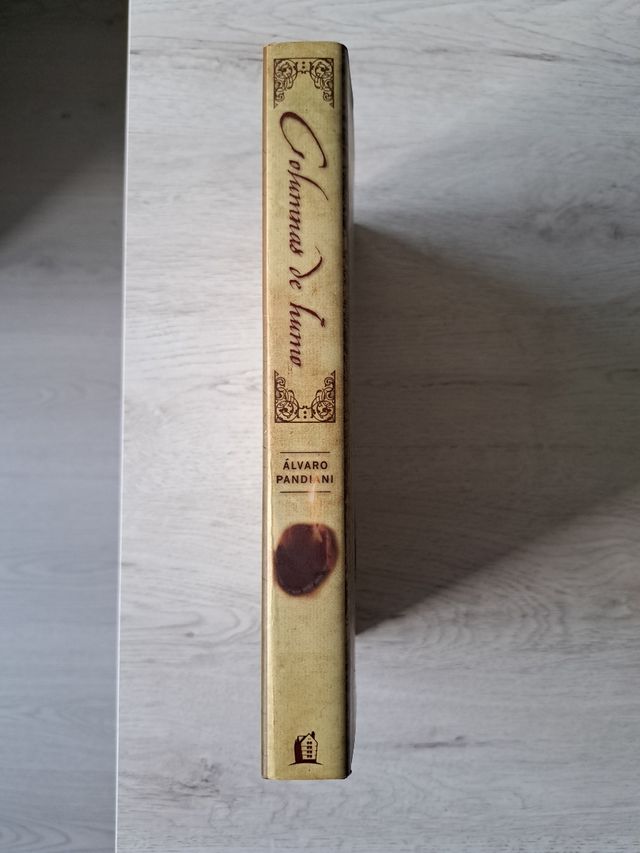 LIBRO COLUMNAS DE HUMO.