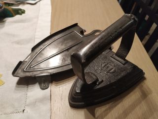 Plancha antigua hierro