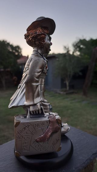 Figura de PAYASO Mida & Leonardo Argenti / ITALIA