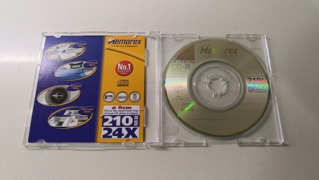 Pack 28 CDs-R 8cm 210Mb.