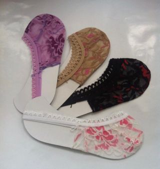 Pinqui puntera de encaje