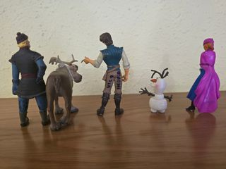 Frozen. Ana, Hans, Kristoff, Reno [Sven] y Olaf