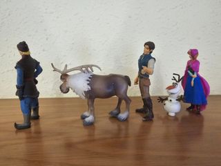 Frozen. Ana, Hans, Kristoff, Reno [Sven] y Olaf