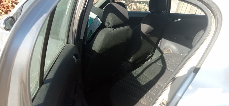 Opel Corsa 2008 - foto 1