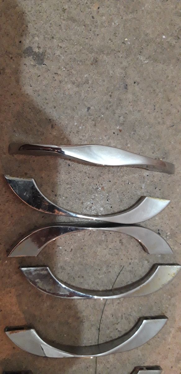 8 Tiradores para muebles