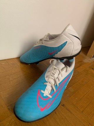 Botas de fútbol NIKE