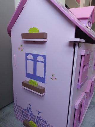 Casita de muñecas madera