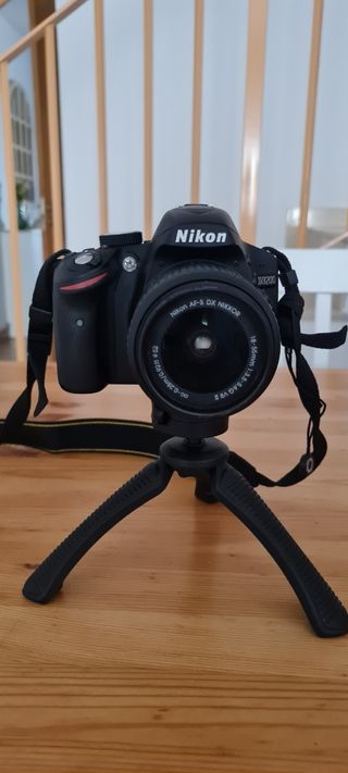 Cámara Reflex Nikon D3200 COMO NUEVA