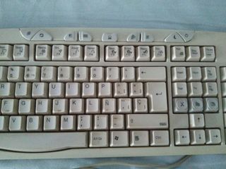 Teclado Trust con conector ps/2