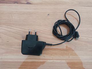 Cargador Adaptador Móvil LG STA-P52ED