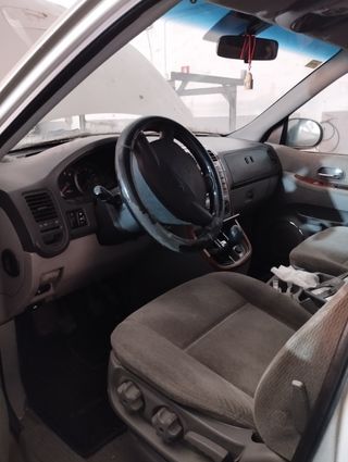 Despiece Kia carnival