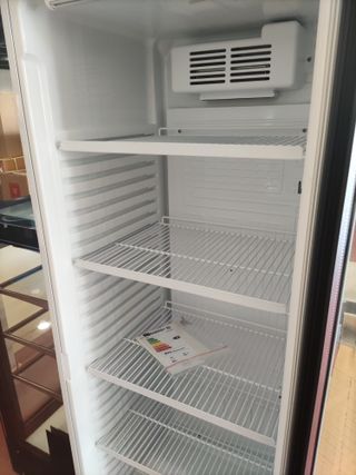 ARMARIO EXPOSITOR DE REFRESCOS