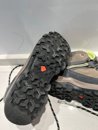 Botas de montaña Quechua  t.36