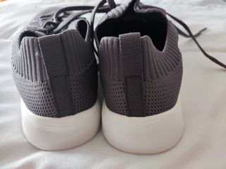 Zapatillas deportivas nuevas talla 36