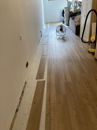 INSTALACION DE PARQUET Y REVESTIMIENTO
