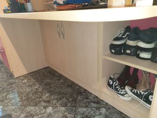 Cama alta con escritorio