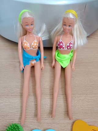 Muñecas nuevas con accesorios