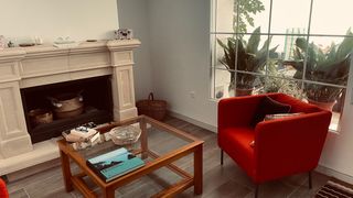 Por mudanza. Mesa salón PINO macizo y cristal