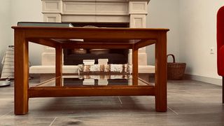 Por mudanza. Mesa salón PINO macizo y cristal