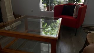 Por mudanza. Mesa salón PINO macizo y cristal
