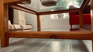Por mudanza. Mesa salón PINO macizo y cristal