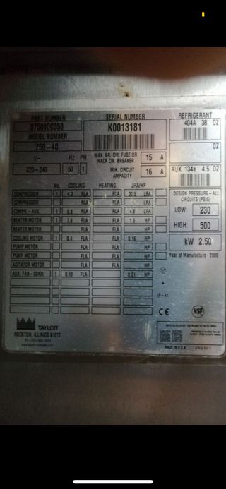 MAQUINA DE HELADO SOFT. MARCA TAYLOR MODELO 750