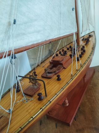maqueta barco a vela, en madera, hecho a mano