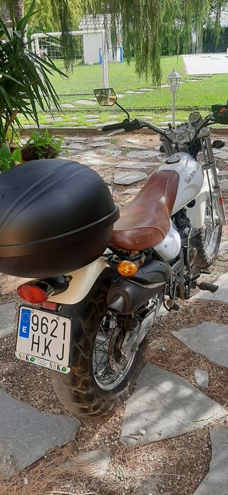 MOTO SUMCO SURF 250 CC